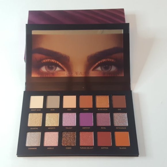 HUDA BEAUTY Desert Dusk Eyeshadow Palette 18 Shades Brand New - Picture 1 of 4